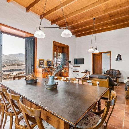 Petit La Geria Lanzarote Villa Tias Bagian luar foto