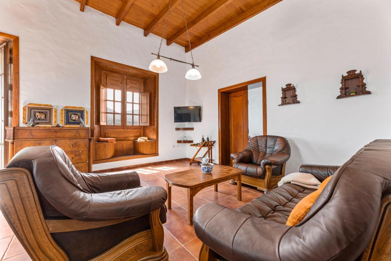 Petit La Geria Lanzarote Villa Tias Bagian luar foto