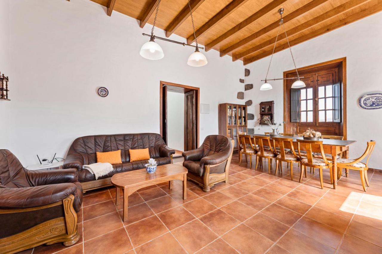 Petit La Geria Lanzarote Villa Tias Bagian luar foto