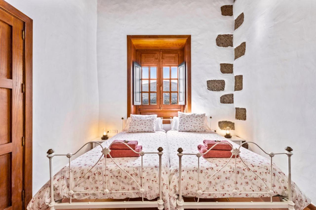 Petit La Geria Lanzarote Villa Tias Bagian luar foto